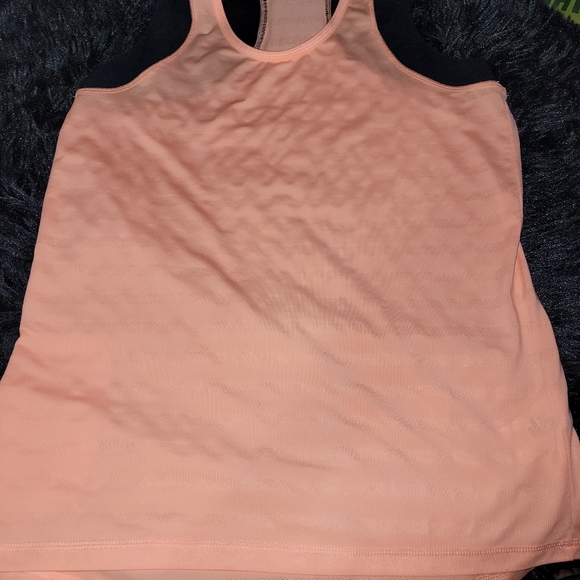 Hyba Yoga Tank - Picture 5 of 10